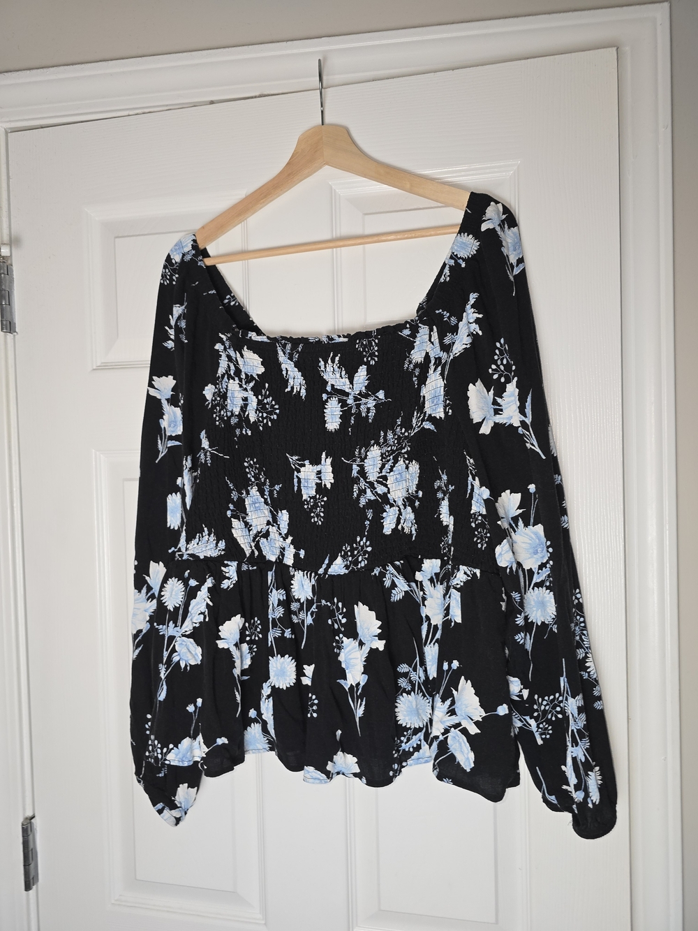 Torrid Black Peplum Blouse with Light Blue Floral Print Size 3